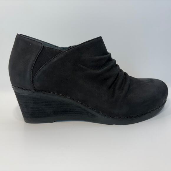 Dansko Sheena Slouchy Black Leather Wedge Bootie Women’s Size 41/10.5 - Picture 1 of 14